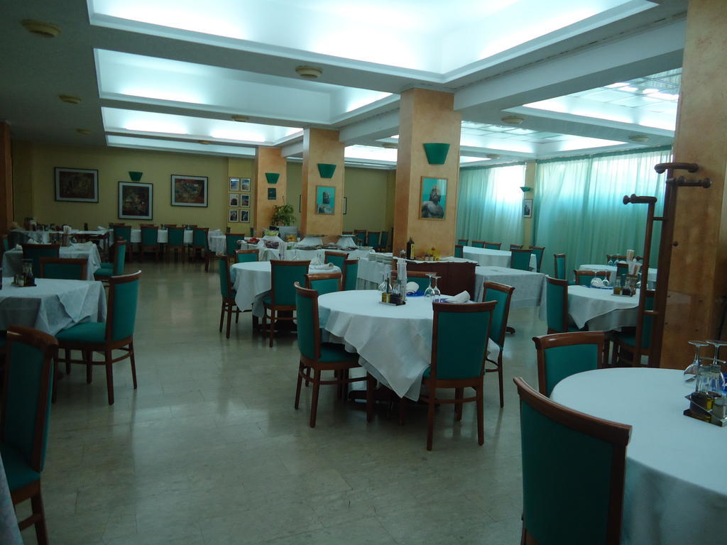 Hotel Ristorante Mommo Polistena 외부 사진