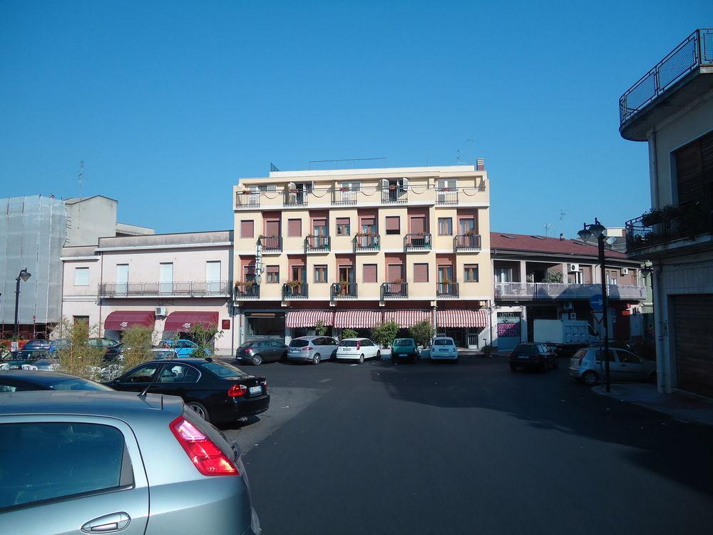 Hotel Ristorante Mommo Polistena 외부 사진